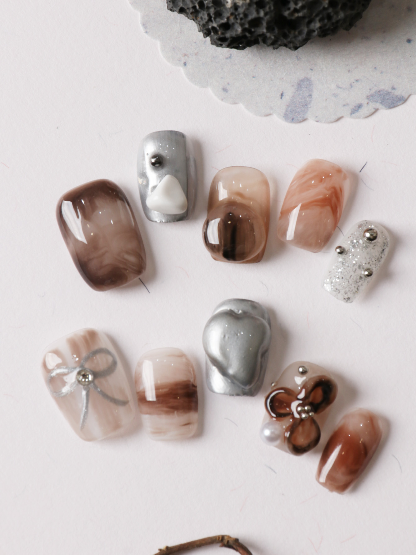 Nail Adhesive Tab - 10Pcs Press on Nails Short Brown